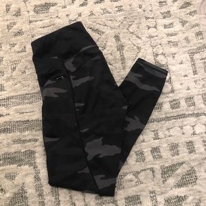 ATHLETA CAMO LEGGINGS
